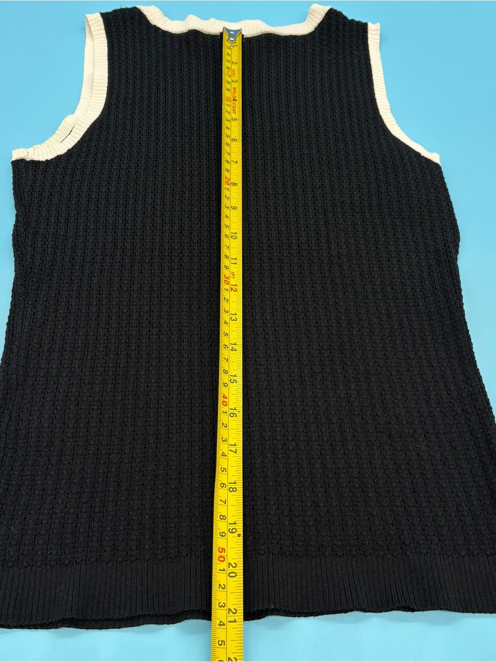 Kate Hill Black Ribbed Knit Sleeveless Sweater Tank with White Trim Size Small - Picture 3 of 6